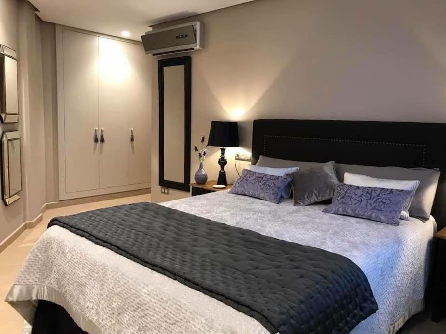 Elegante Apartamento Zona Arenal Platja de Larenal Eksteriør billede